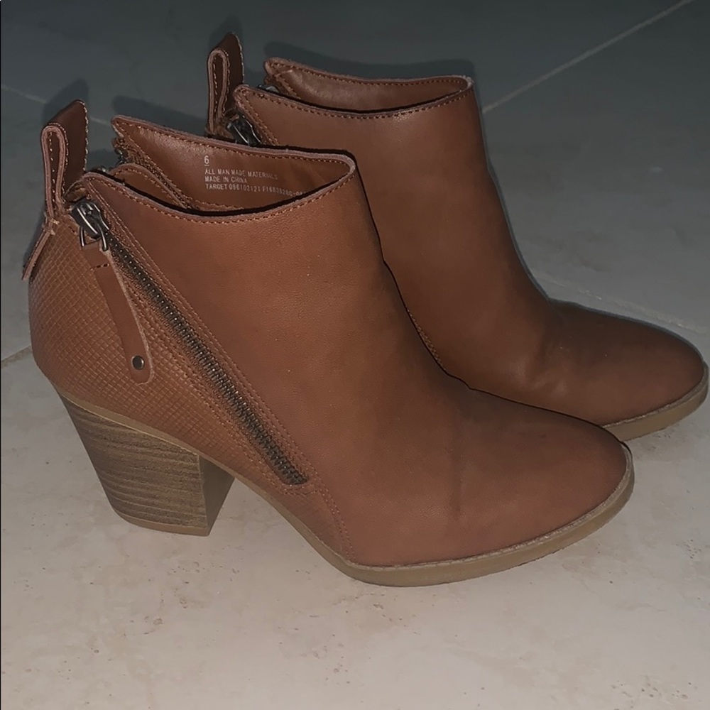 Brown boots!